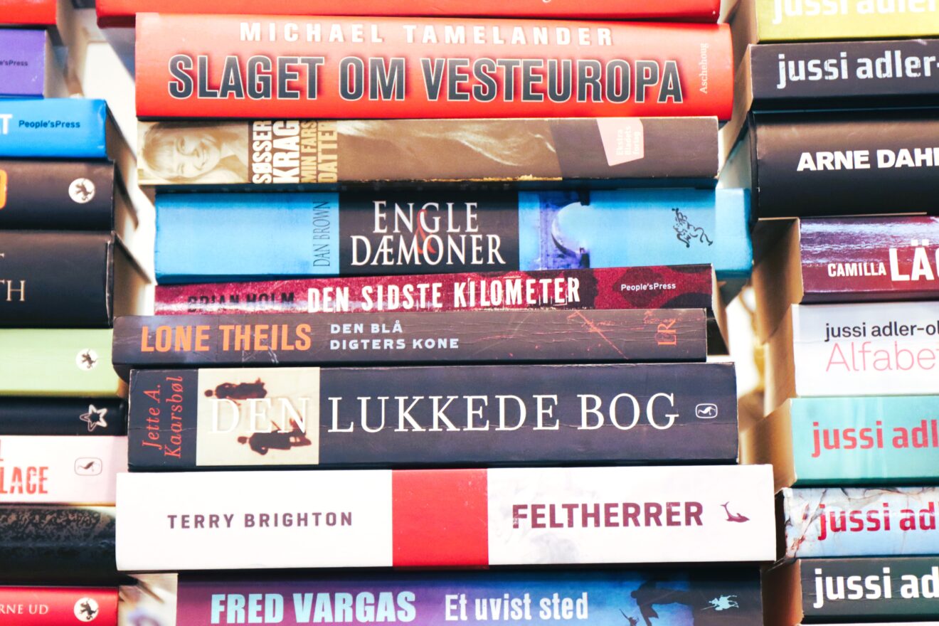 Bogcafé - sommerferielæsning - på Hovedbiblioteket